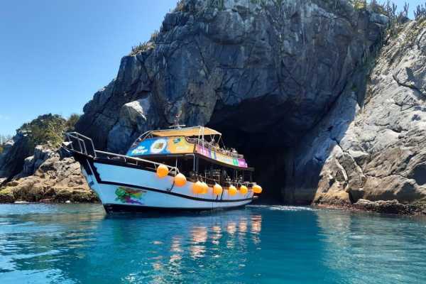 PICKUP IN RIO + ARRAIAL SCHOONER CRUISE + LUNCH