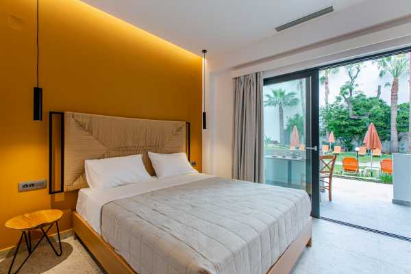 Destination Platanias Villa Dora - Seaside Apartments