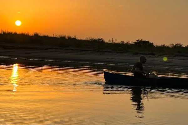 Escursioni Natura in canoa canadese all'alba