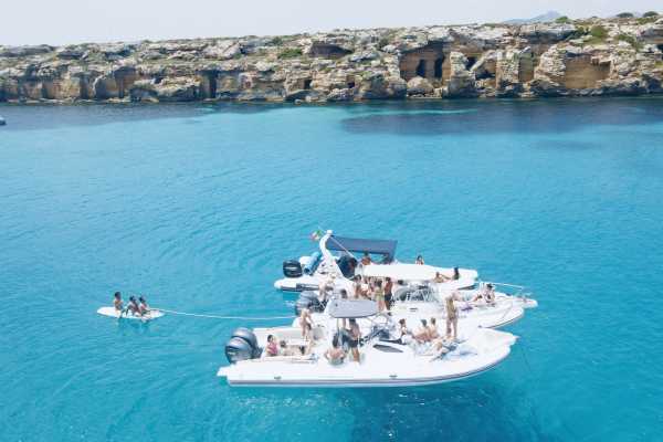 Tour in barca di Favignana e Levanzo da Trapani