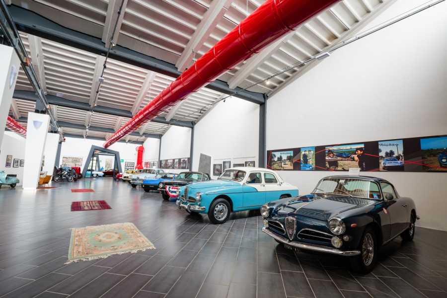 Bologna Welcome - eXtraBo Visita guidata al Museo Ferruccio Lamborghini - Speciale Autunno fuori dal Comune
