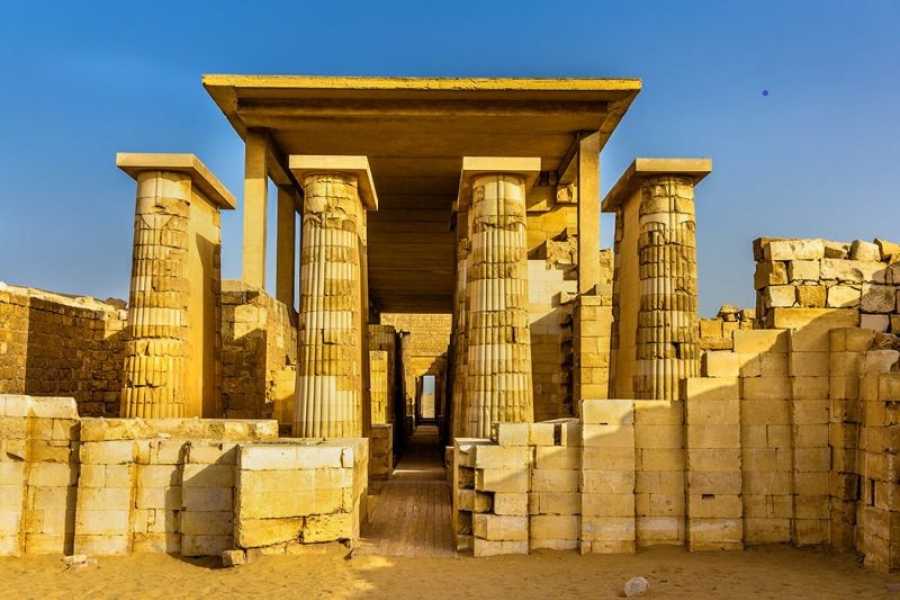 Tours to Egypt DAY TRIP TO SAKKARA, MEMPHIS AND DAHSHUR
