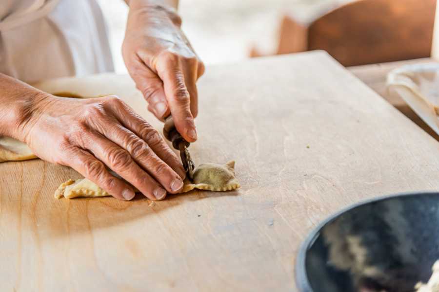 Discover Cervia (ERW) Corso di cucina sulla pasta fresca