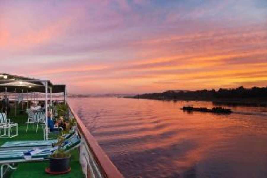 Tours to Egypt FORFAIT DE 8 JOURS AU CAIRE, &Agrave; LOUXOR ET &Agrave; P&Eacute;TRA 2024/2025