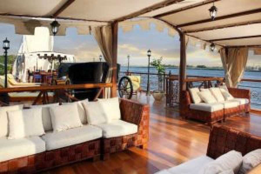 Tours to Egypt 8 Days Amoura Dahabiya Nile Cruise