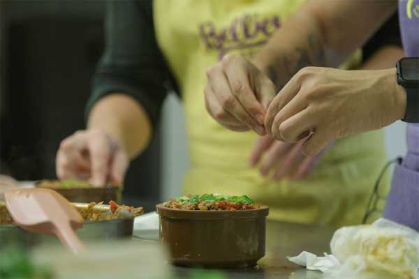 Moussaka-making Dinner Cooking Class & Market Tour