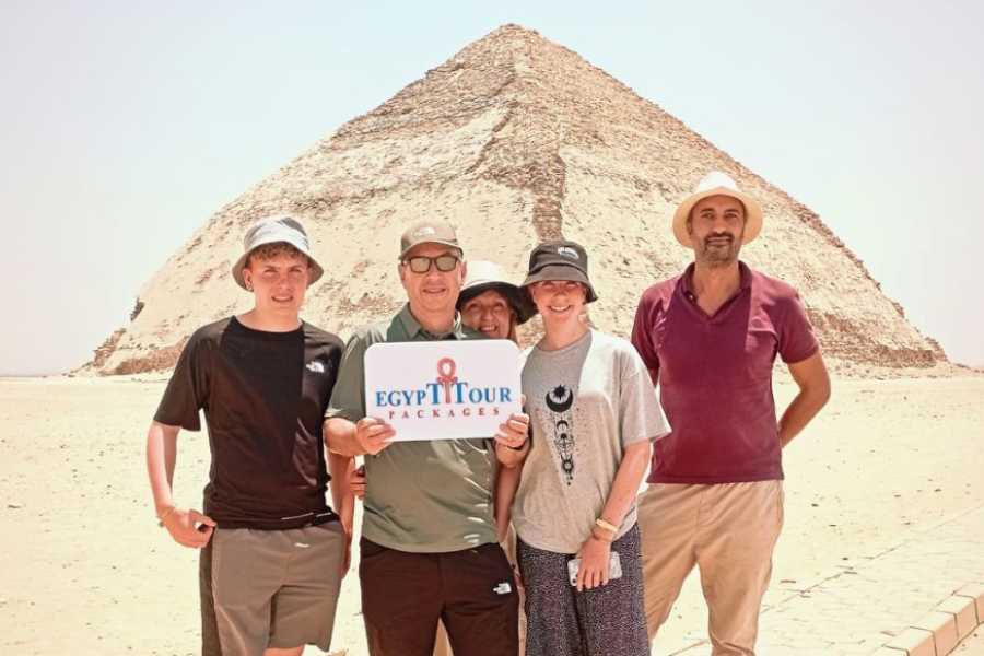 Egypt Tour packages Trip to giza pyramids,Sakkara and Dahshour from Port said