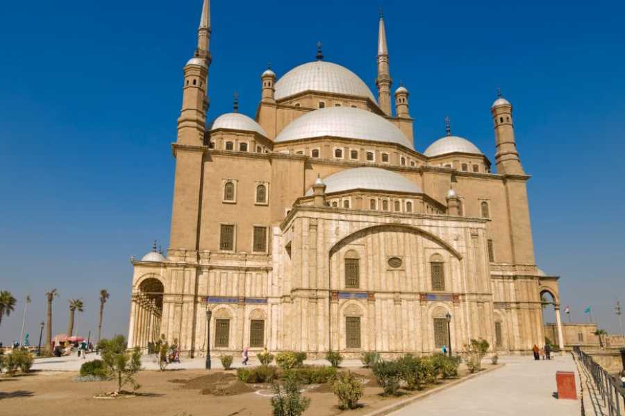 Egypt Tour packages 5 Days Cairo Itinerary with the white desert