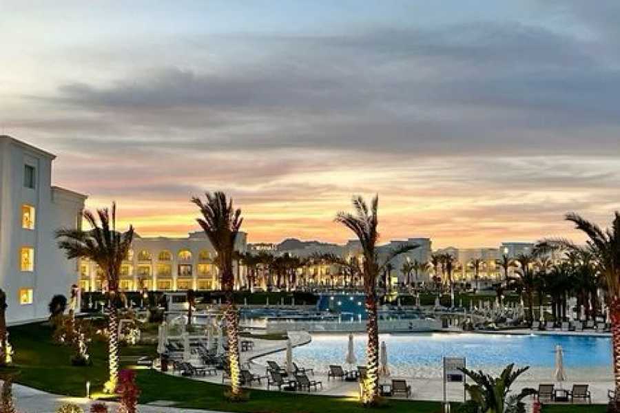 Bastet Travel Egypt Day Tour to Sahl Hashesh from Luxor
