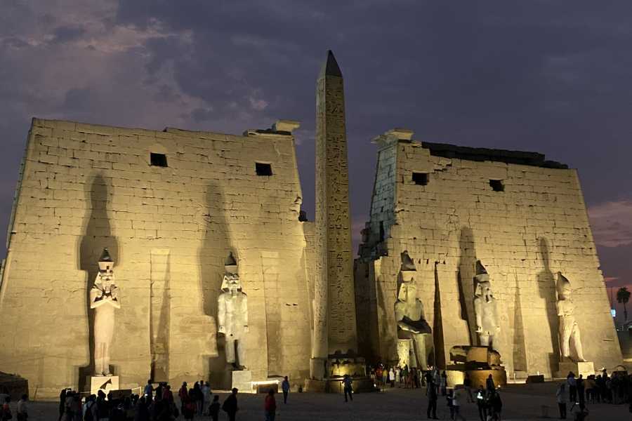 Bastet Travel Egypt 8 Days Egypt Tour Package with Cairo, Nile Cruise and Balloon