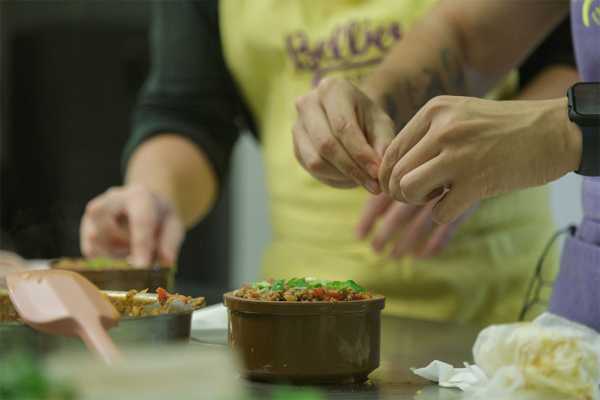 (Ramadan Edition) Moussaka-making Dinner Cooking Class & Market Tour