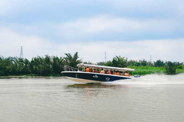 Cu Chi Tunnels & Mekong Delta Full Day Tour by Speedboat
