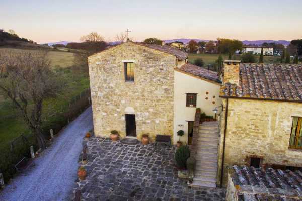 TOSCANA: Chiesa di Sant&rsquo;Ippolito, Vie e Cammini Lauretani