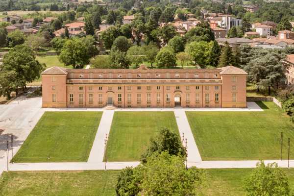 TREKKING URBANO SULLA VIA MATILDICA DEL VOLTO SANTO (Reggio Emilia - Reggia di Rivalta)
