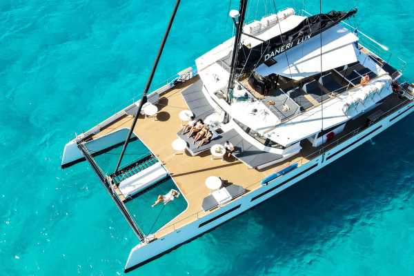 Destination Platanias Lyx katamarans kryssning till Balos och Gramvousa - Stor Grupp