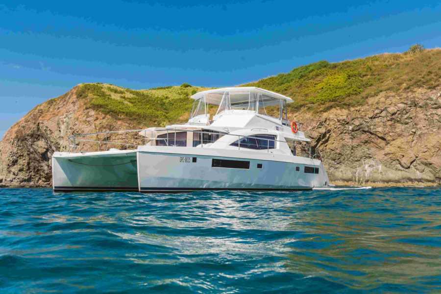 Arenas Brasilito Luxury Yacht Tour