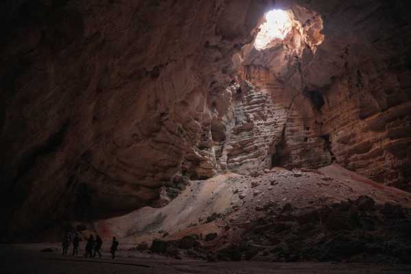 The Great Descent &ndash; Majlis Al Jinn