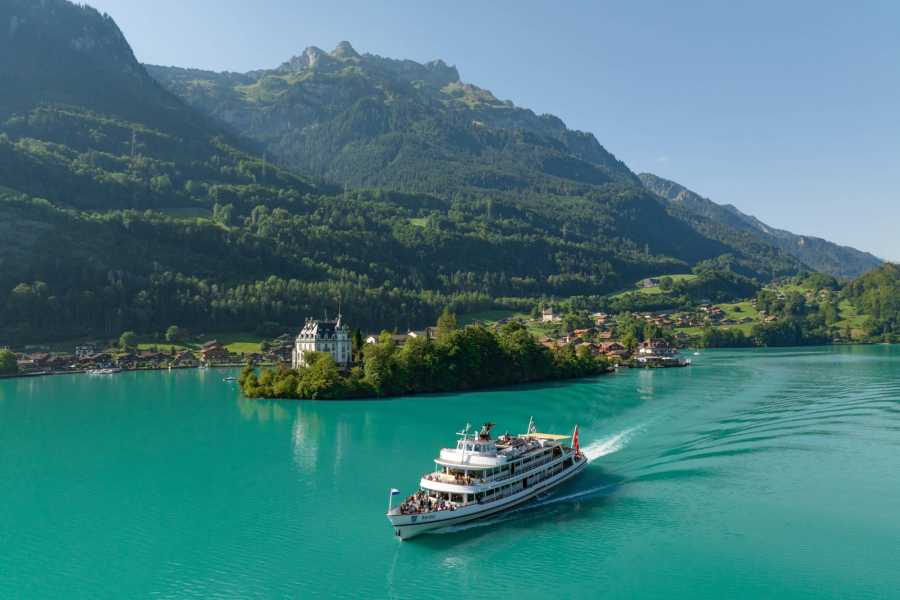 BLS Schifffahrt AG Gef&uuml;hrte Tour Brienzersee und Iseltwald