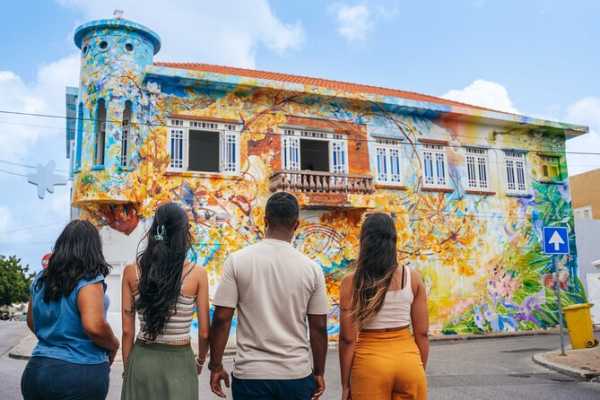Discover Cura&ccedil;ao: 4-Hour City Sights Tour