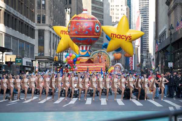 NYC MACY&rsquo;S PARADE 7 DAY LUXURY DREAM TOUR FROM NS & NB