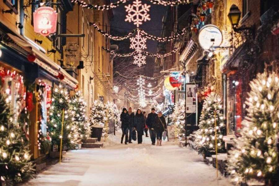 Dream Vacation Tours OLD QUEBEC: GERMAN CHRISTMAS MARKET DREAM TOUR (FROM NS & NB)