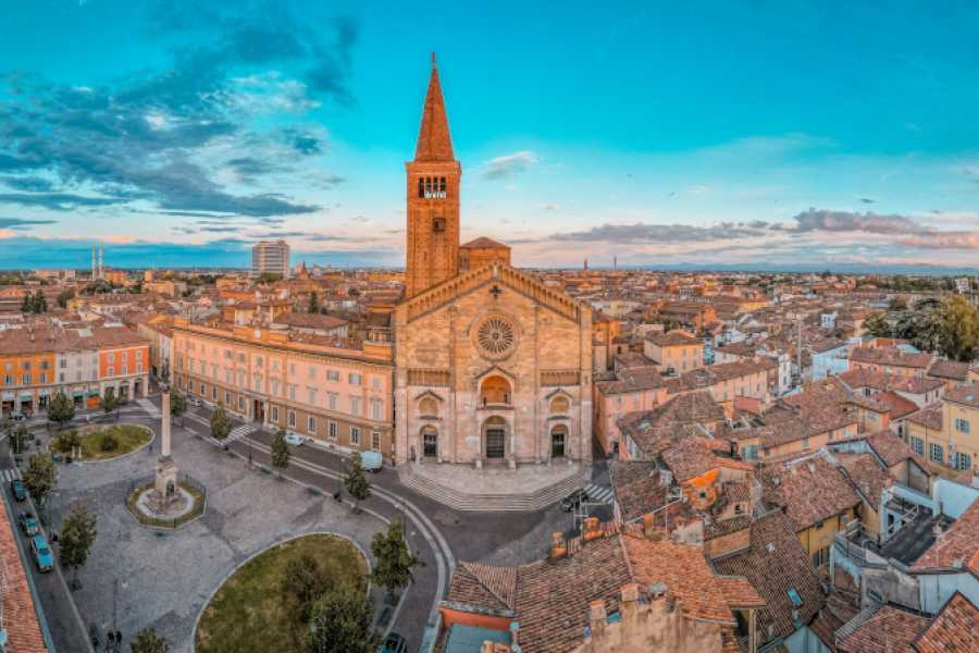 Itinere srl (ERW) Private guided tour of Piacenza