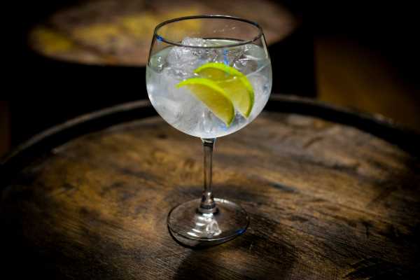 Gin 'On The Rocks': Coast, Geology & Climate-Positive Gin