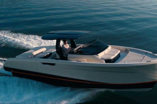 Sithonia Blue Waters with captain, Bellini 36 Yacht