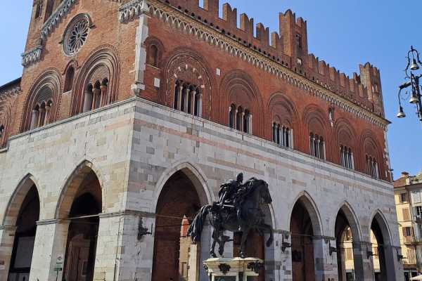 PIACENZA SCOMPARSA