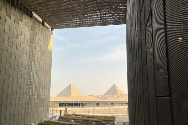 Deluxe Travel Best Cairo Full Day Tour &ndash; Pyramids, GEM & Nile