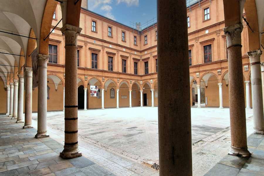 Modenatur Palazzo dei Pio in Carpi and San Nicol&ograve; Church- A Journey among villas and castles