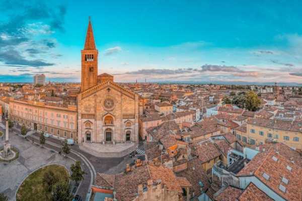 PIACENZA, PASSEGGIATA NELLA CITT&Agrave; DEI MESTIERI