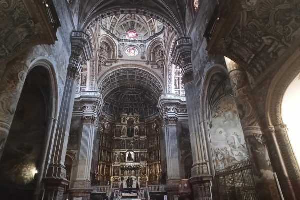 Monasterio de San Jer&oacute;nimo: Historia, Arte y el Mausoleo del Gran Capit&aacute;n