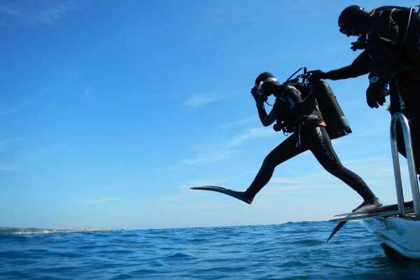 Scuba diving with lunch and pictures