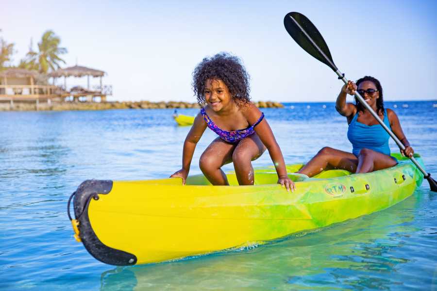 Pearl Island Bahamas ***Easter Special*** - Beach Escape incl. Lunch (Residents Only)