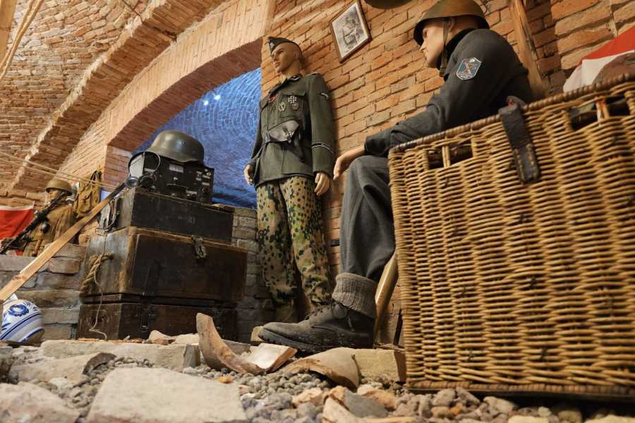IF Imola Faenza (ERW) Cammina, scopri e degusta con IF - Trekking urbano a Faenza: un percorso della memoria e i rifugi antiaerei della citt&agrave;