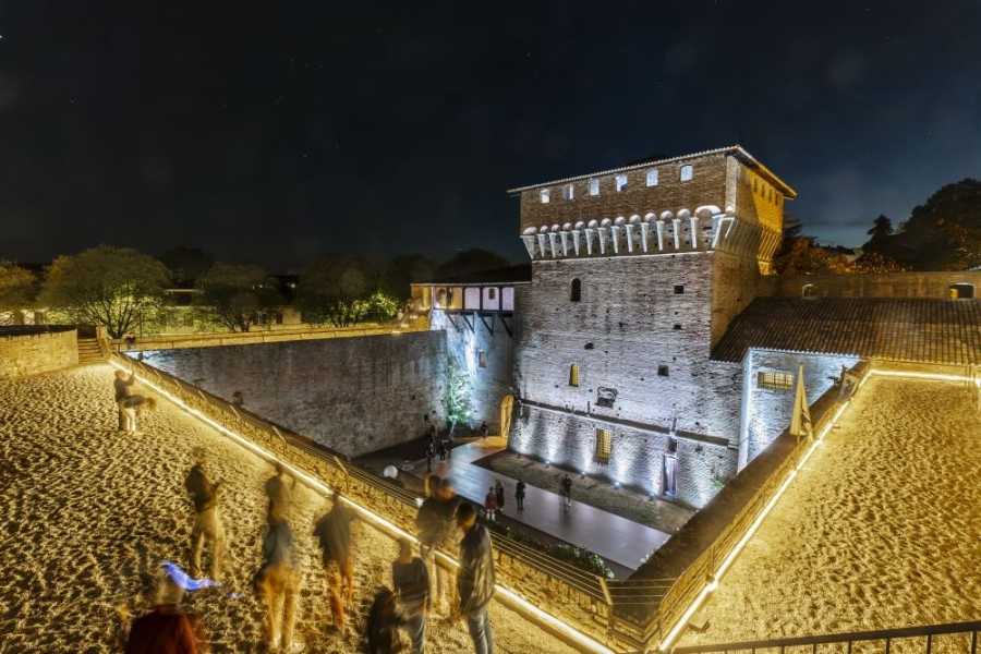 Emilia Romagna Welcome Forl&igrave;. La Rocca al chiaro di luna - 27 Agosto