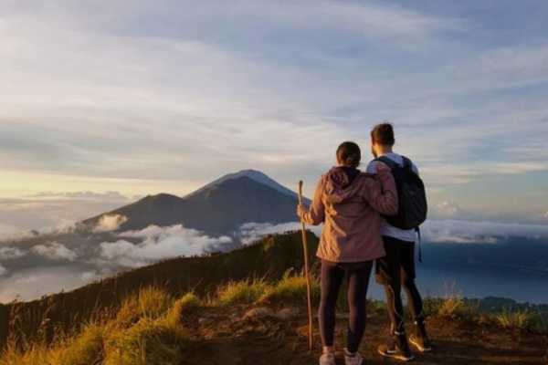 Mount Batur and Mount Agung Private Sunrise Trekking Tour (Min 2 Persons)