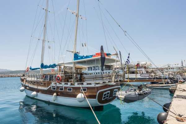 Destination Platanias From Kissamos To Balos and Gramvousa with Castelo I Wooden Ship