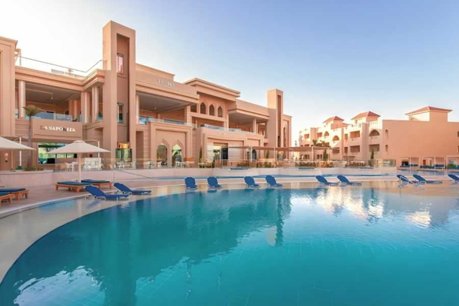 Egypt Tour packages Transfer from Albatros Sea World to Marsa Alam Airport