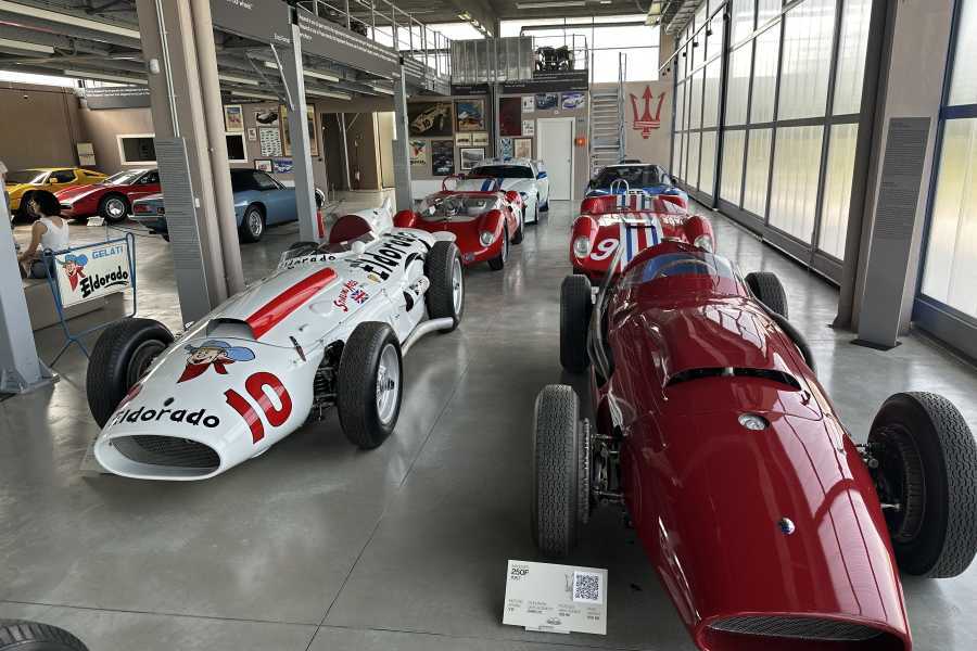 Modenatur Visita guidata alla Collezione Maserati Umberto Panini - 30 anni di Modenatur