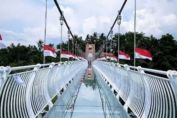 Ubud: Jungle Swing, ATV Bike Ride, Blangsingah Glass Bridge and Tegenungan Waterfall Full Day Tour (Min 2 Persons)