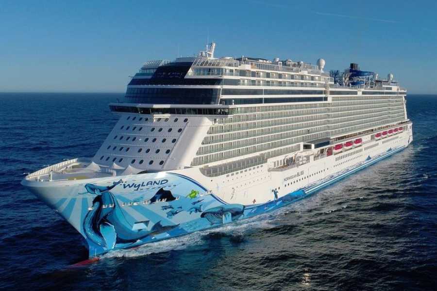 Dream Vacation Tours *25-DAY PANAMA CANAL - NCL BLISS CRUISE & NYC TOUR (FROM NS & NB)*