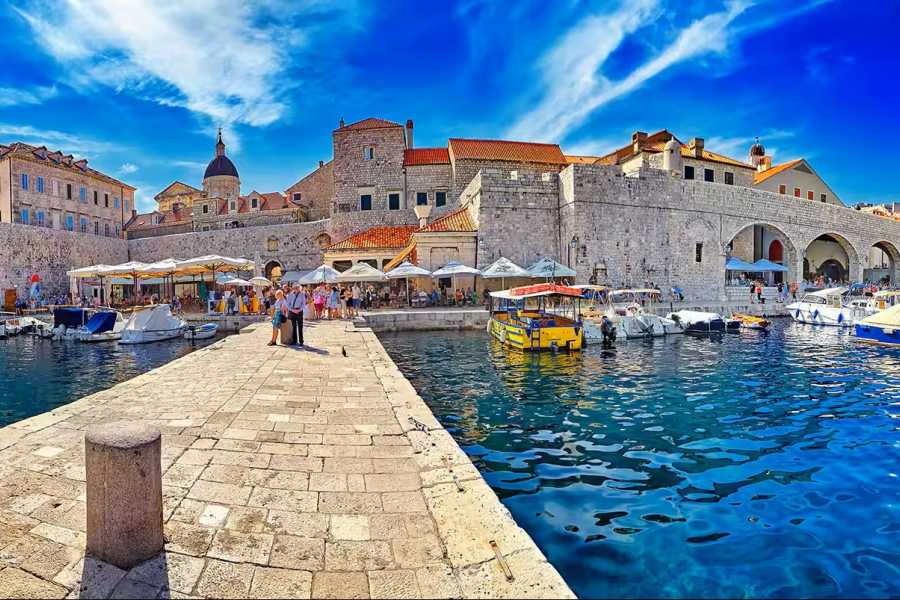 Dream Vacation Tours * 7-DAY GREEK ISLES: MYKONOS, CRETE & CROATIA CRUISE NCL GEM (FROM VENICE ITALY) *