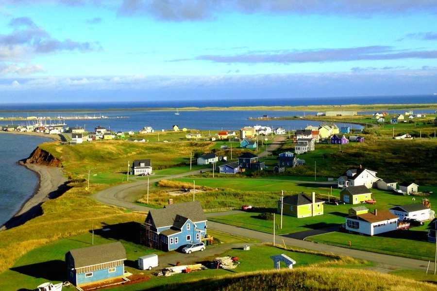Dream Vacation Tours *MAGDALEN ISLANDS DREAM TOUR (ENGLISH) FROM NB (SAINT JOHN, MONCTON, AULAC & PEI)*