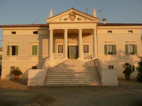 Villa Modoni Gennari - A journey among villas and castles