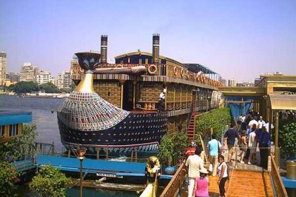 Deluxe Travel Nile Pharaoh Nile Dinner Cruise