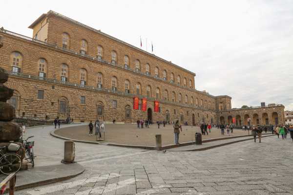 PITTI PALACE IN FLORENCE - THE MOST BEAUTIFUL HOUSE