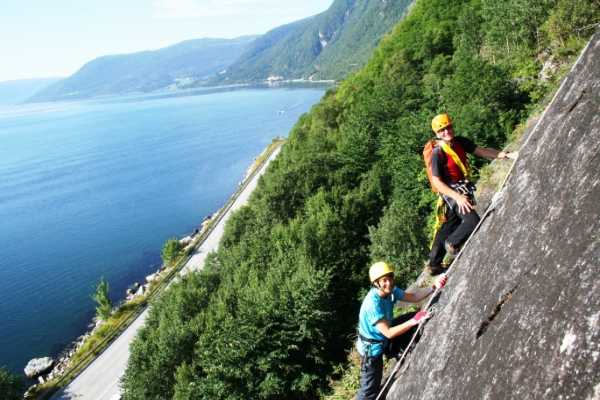 Climbing in Eresfjord