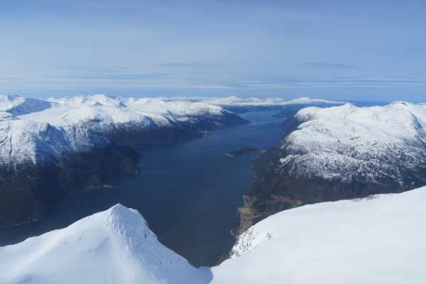 Backcountry skiing Fjord Norway: Trollheimen, Sunndalsfjella and Romsdal